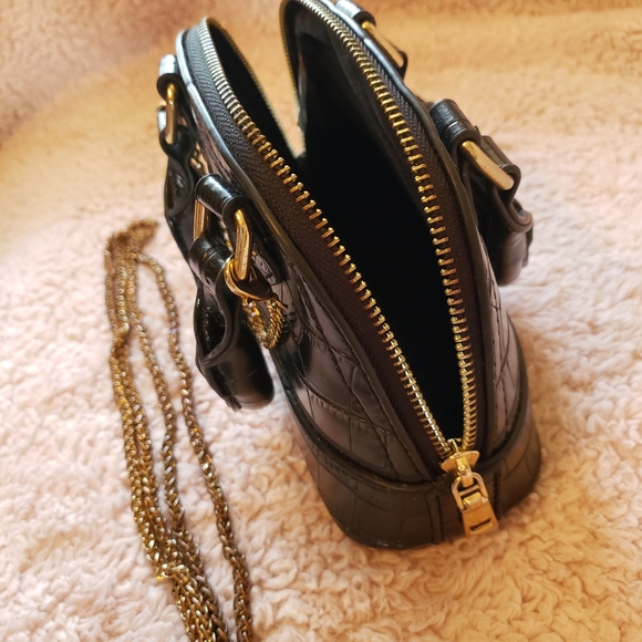 🖤 Faux Leather Mini Satchel - Picture 4 of 8